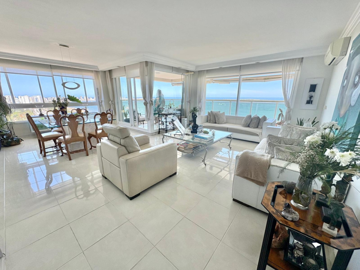 ? Le Jardin - Piso Alto Esquinero | 3 Suites + Dependencia | Palier Privado