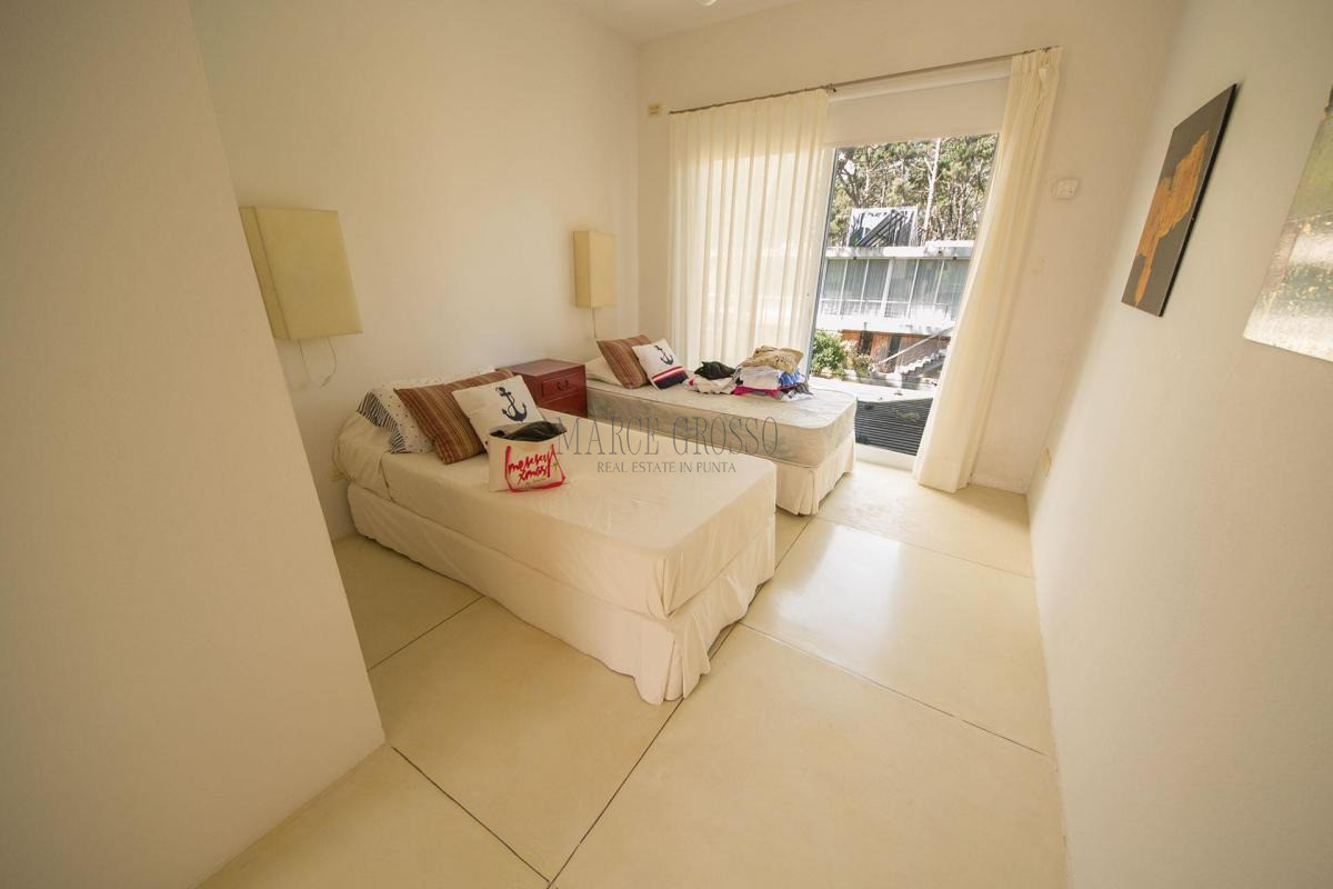 Casa ID.256 - Casa en Venta - 4 Dormitorios en Montoya, La Barra