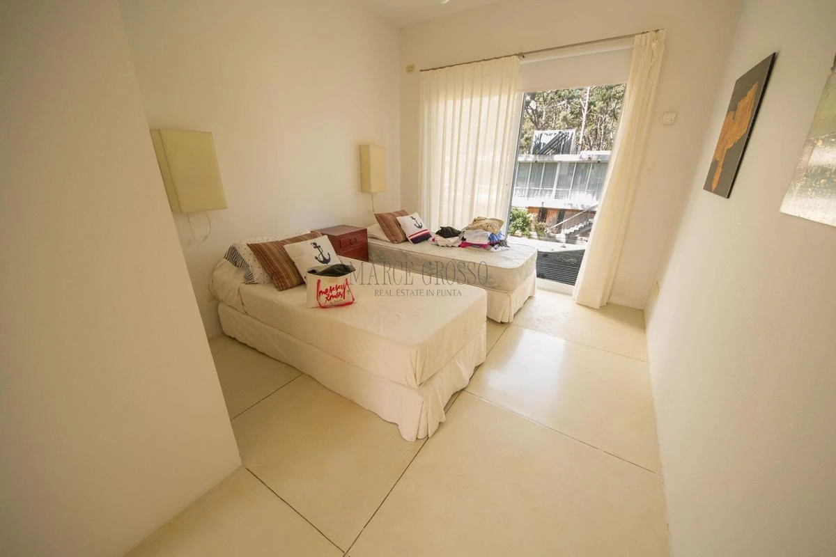 Casa ID.256 - Casa en Venta - 4 Dormitorios en Montoya, La Barra