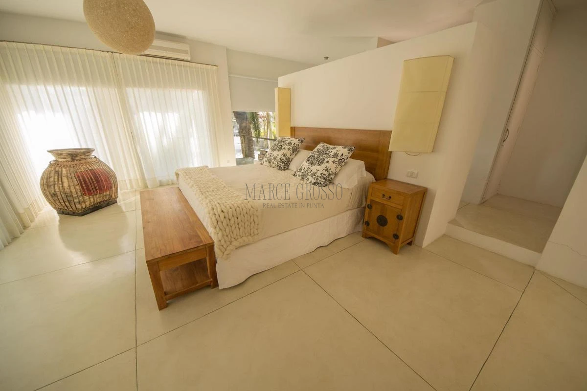 Casa ID.256 - Casa en Venta - 4 Dormitorios en Montoya, La Barra