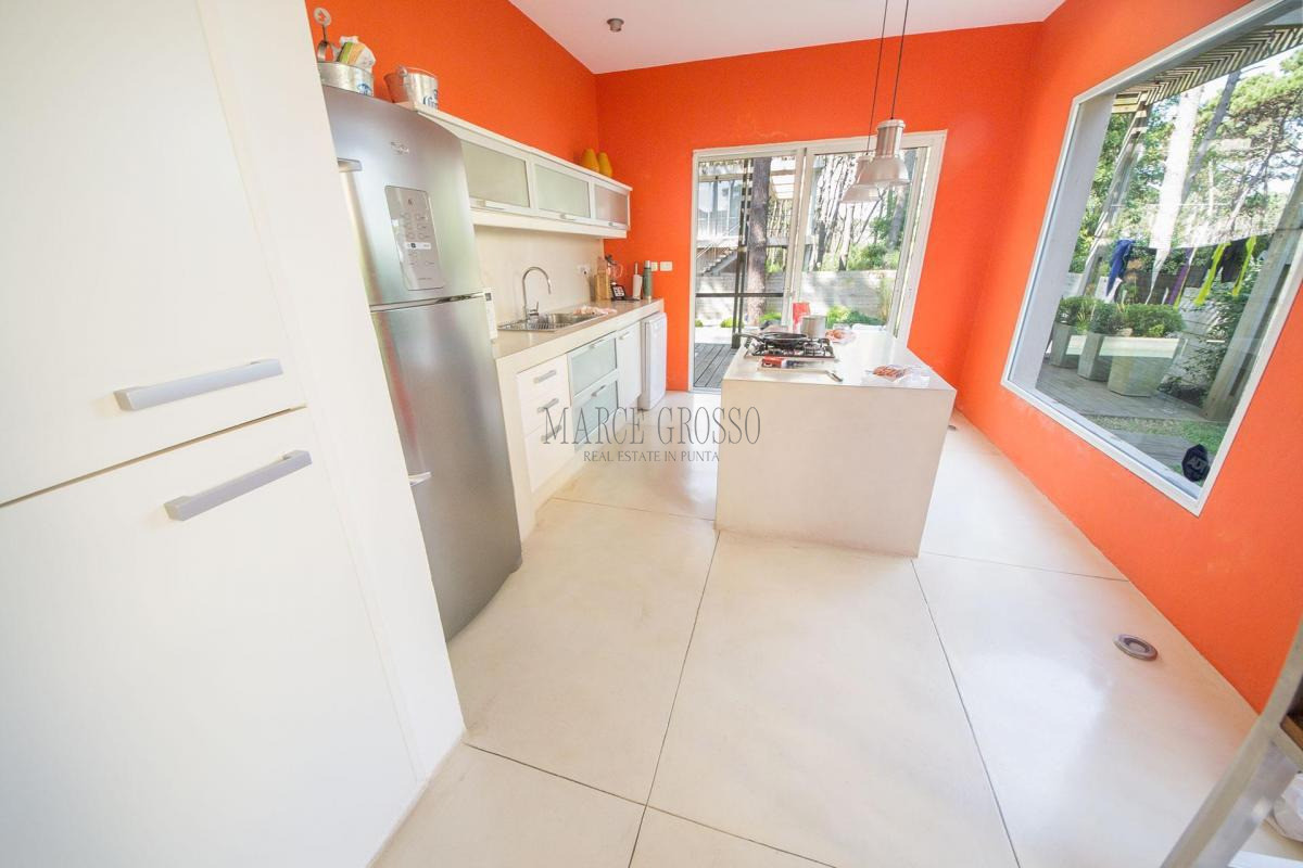 Casa ID.256 - Casa en Venta - 4 Dormitorios en Montoya, La Barra