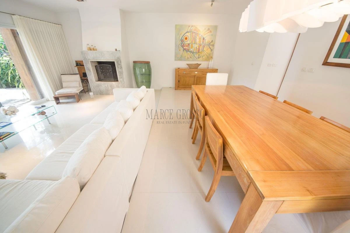 Casa ID.256 - Casa en Venta - 4 Dormitorios en Montoya, La Barra