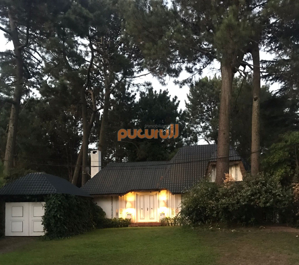 Casa ID.3001 - Casa en venta en Pinares - Punta del Este 