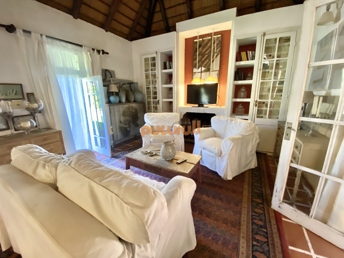 Casa ID.3001 - Casa en venta en Pinares - Punta del Este 