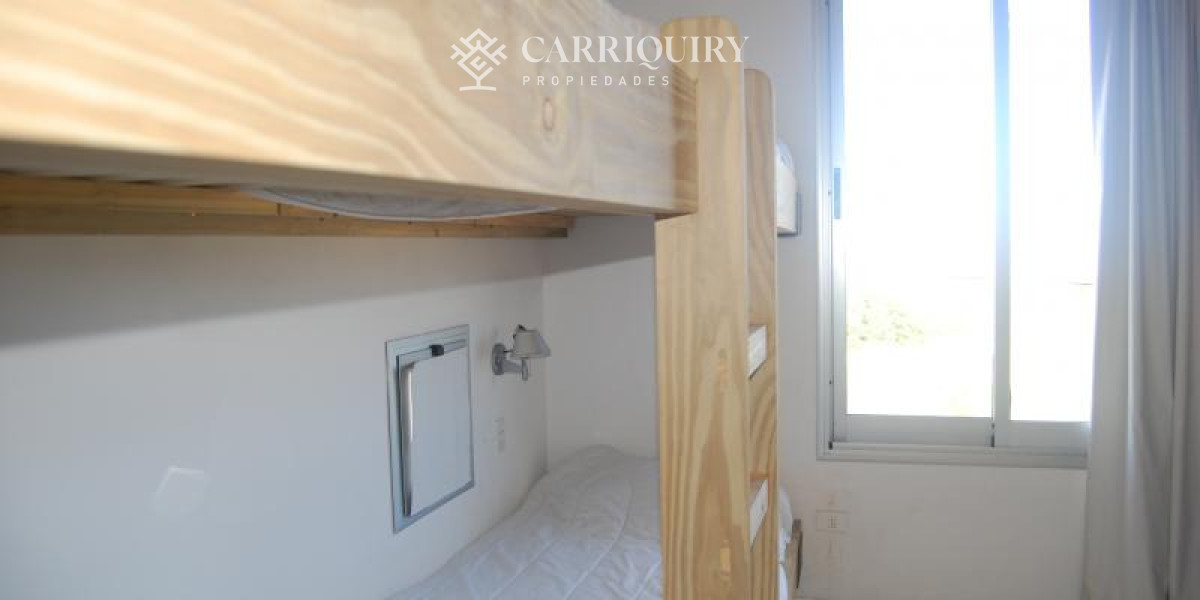 Casa ID.10558/CASA-DE-4-DORMITORIOS-EN-ALQUILER-TEMPORARIO - CASA EN VENTA Y ALQUILER DE TEMPORADA. 4 SUITES. MANANTIALES FRENTE AL MAR 