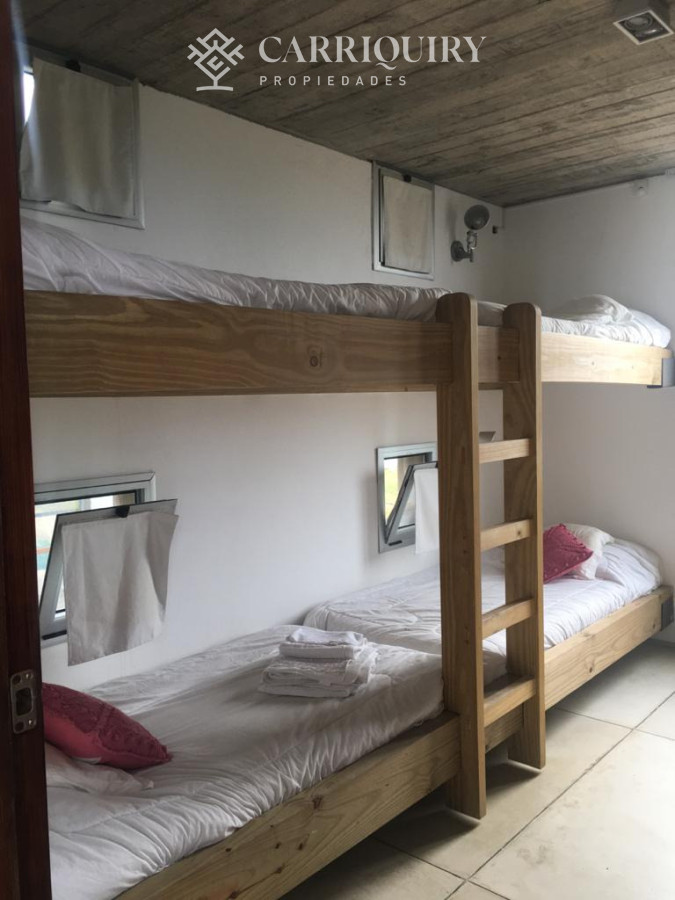 Casa ID.10558/CASA-DE-4-DORMITORIOS-EN-ALQUILER-TEMPORARIO - CASA EN VENTA Y ALQUILER DE TEMPORADA. 4 SUITES. MANANTIALES FRENTE AL MAR 