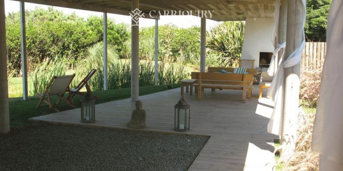 Casa ID.10558/CASA-DE-4-DORMITORIOS-EN-ALQUILER-TEMPORARIO - CASA EN VENTA Y ALQUILER DE TEMPORADA. 4 SUITES. MANANTIALES FRENTE AL MAR 