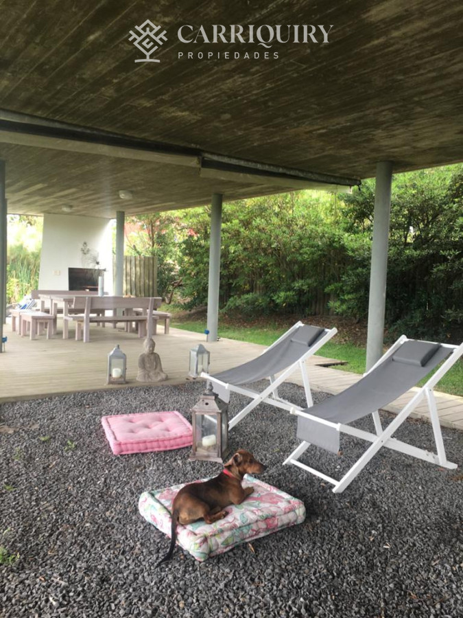 Casa ID.10558/CASA-DE-4-DORMITORIOS-EN-ALQUILER-TEMPORARIO - CASA EN VENTA Y ALQUILER DE TEMPORADA. 4 SUITES. MANANTIALES FRENTE AL MAR 