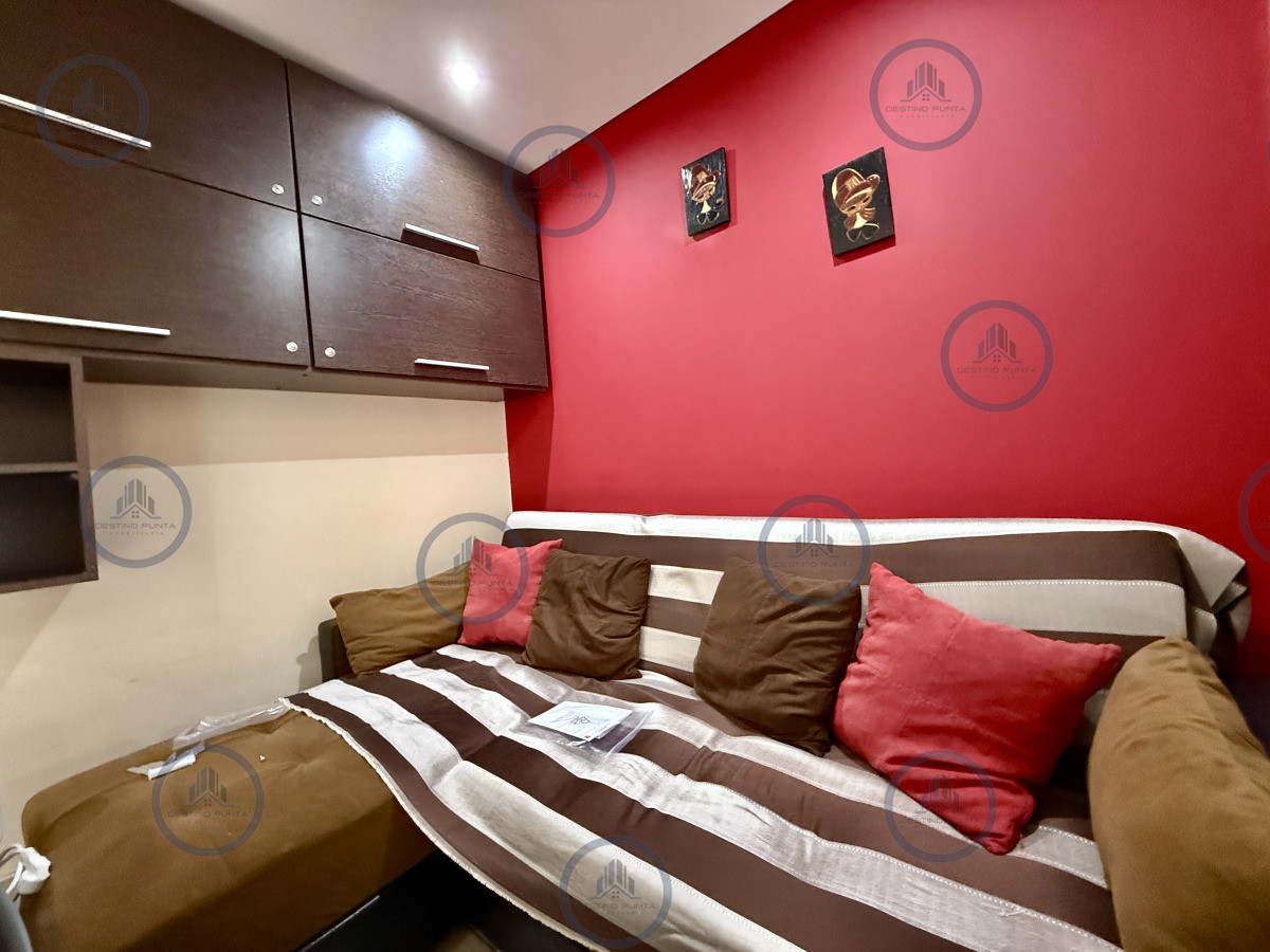 Apartamento ID.3138 - Apartamento a la venta en la Península, Punta del Este. 1 Dormitorio y medio