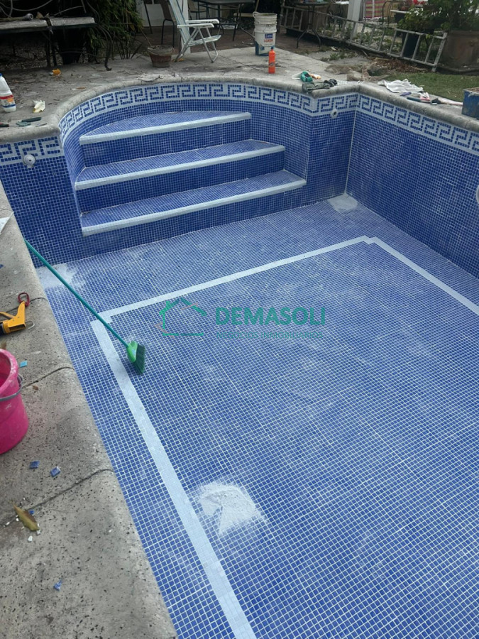 Casa ID.1519 - Casa en Venta y Alquiler Anual en Pinares. 4 dormitorios y 3 baños. Piscina