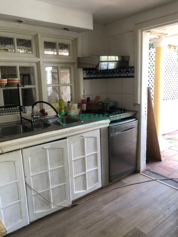 Casa ID.1519 - Casa en Venta y Alquiler Anual en Pinares. 4 dormitorios y 3 baños. Piscina