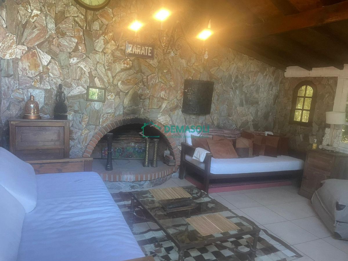 Casa ID.1519 - Casa en Venta y Alquiler Anual en Pinares. 4 dormitorios y 3 baños. Piscina