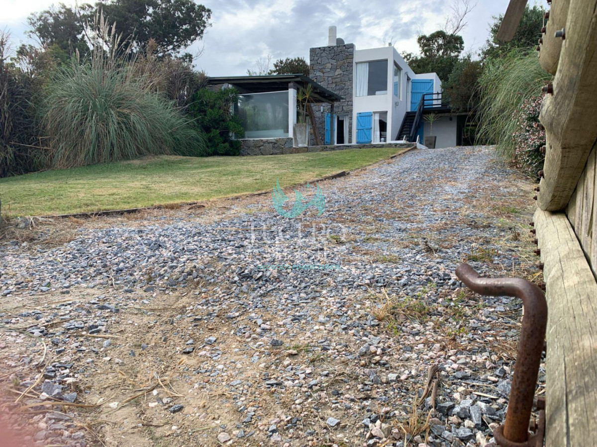 Casa ID.1796 - Venta Casa 3 Dorm en Santa Mónica