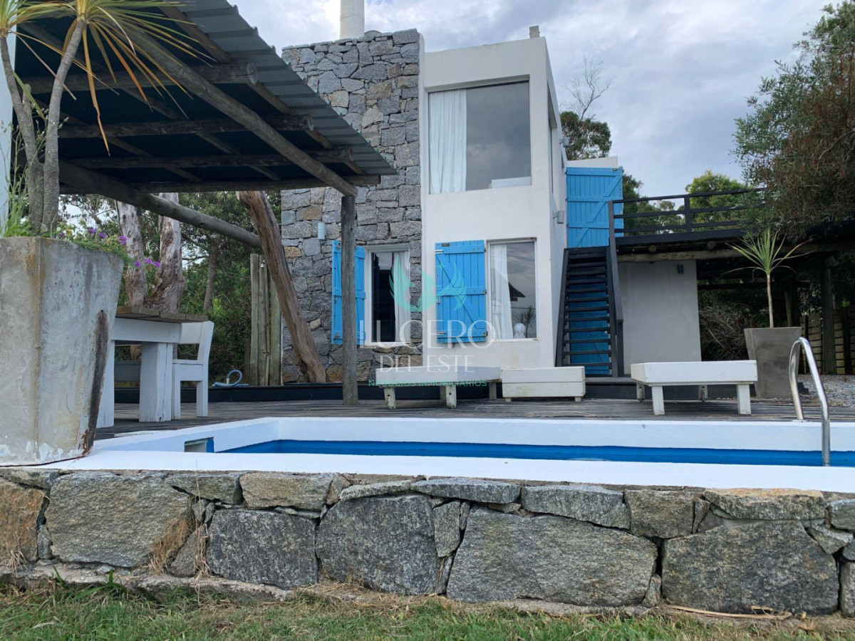 Casa ID.1796 - Venta Casa 3 Dorm en Santa Mónica