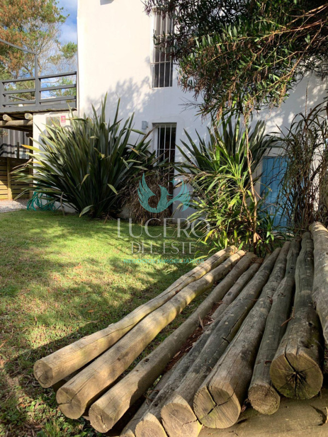 Casa ID.1796 - Venta Casa 3 Dorm en Santa Mónica