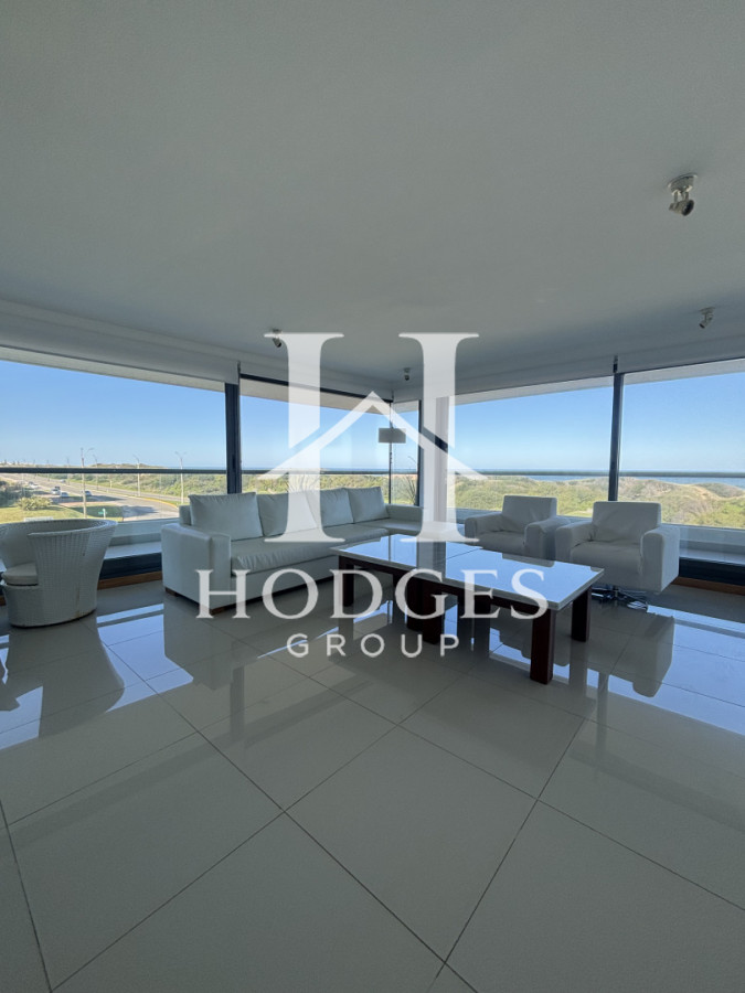 Apartamento ID.199 - Apartamento esquinero en Blue Bird de 3 suite. Playa Brava - Punta del Este