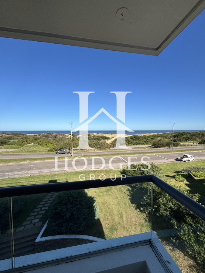 Apartamento ID.199 - Apartamento esquinero en Blue Bird de 3 suite. Playa Brava - Punta del Este