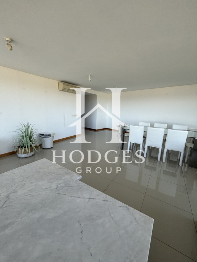 Apartamento ID.199 - Apartamento esquinero en Blue Bird de 3 suite. Playa Brava - Punta del Este