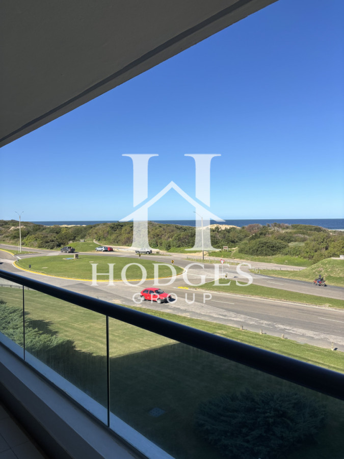 Apartamento ID.199 - Apartamento esquinero en Blue Bird de 3 suite. Playa Brava - Punta del Este