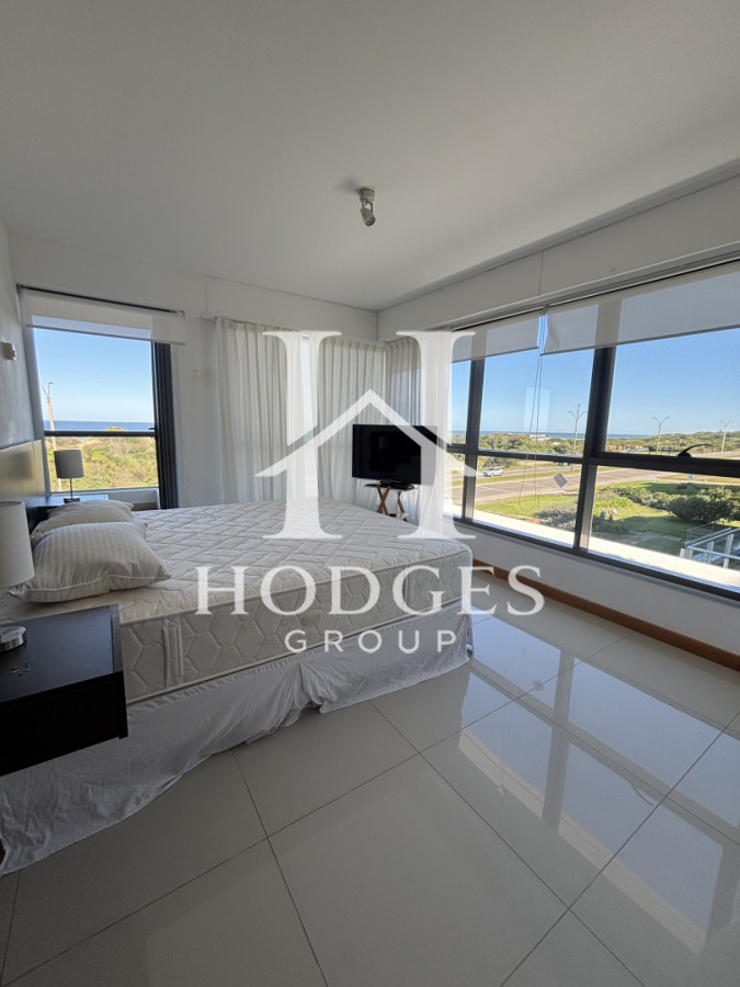 Apartamento ID.199 - Apartamento esquinero en Blue Bird de 3 suite. Playa Brava - Punta del Este