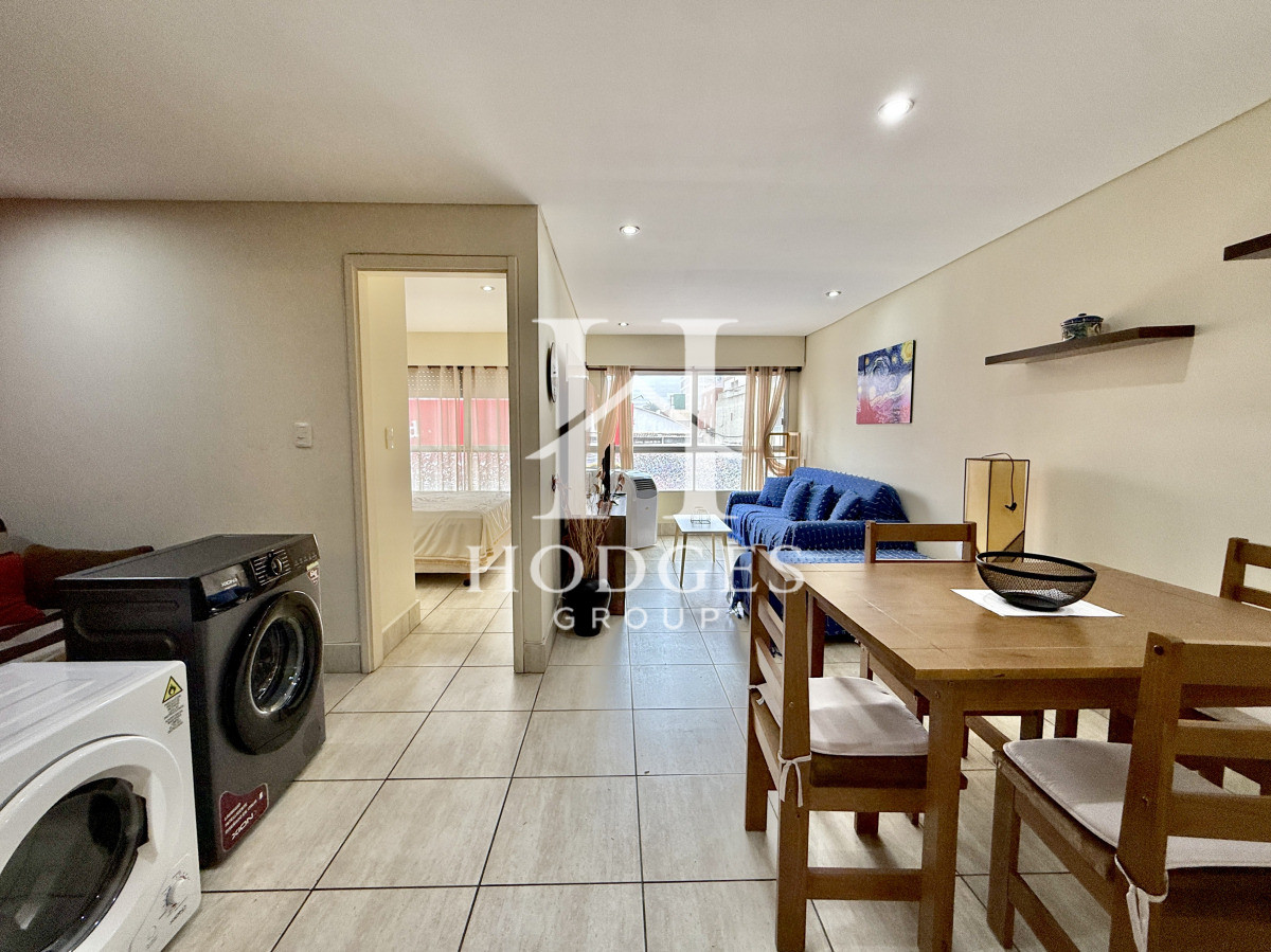 Apartamento ID.185 - Apartamento a la venta en la Peninsulta - Punta del Este. ! dormitorio y medio. Garaje