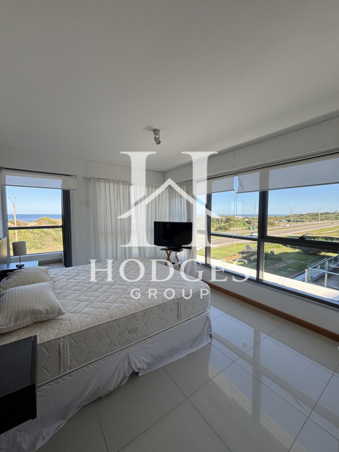 Apartamento ID.199 - Apartamento esquinero en Blue Bird de 3 suite. Playa Brava - Punta del Este