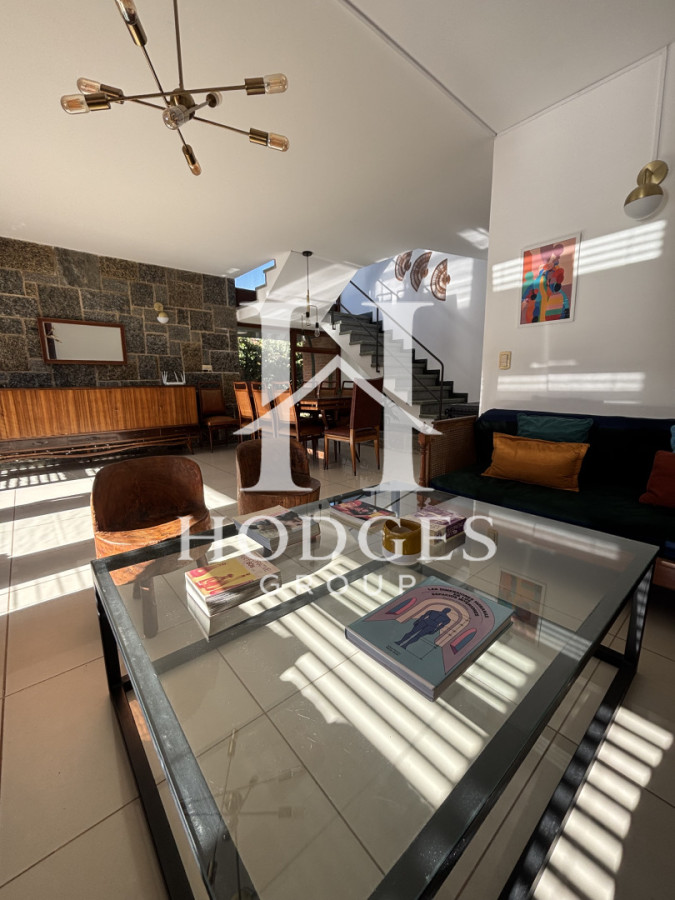 Casa ID.189 - Casa en alquiler de Anualde 3 dormitorios en Playa Mansa - Punta del Este 