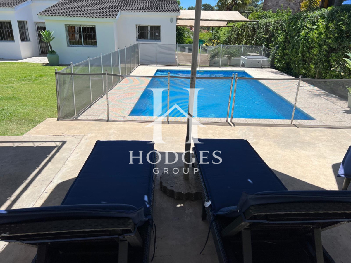 Casa ID.190 - Casa en venta de 6 dormitorios en Jardines de Cordoba
