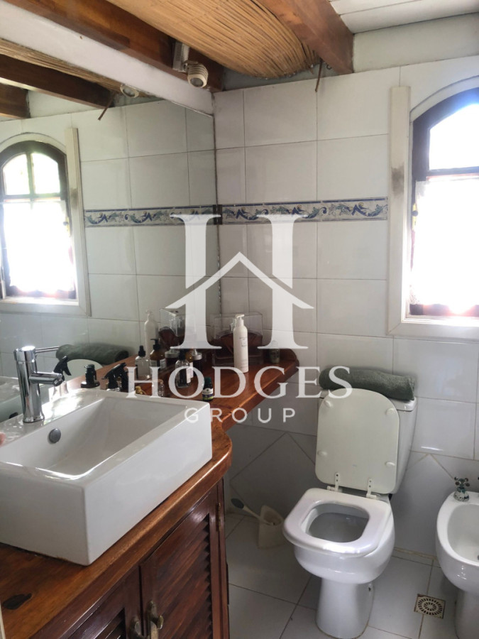 Casa ID.356 - Casa en Venta y Alquiler Anual en Pinares. 4 dormitorios y 3 baños. Piscina