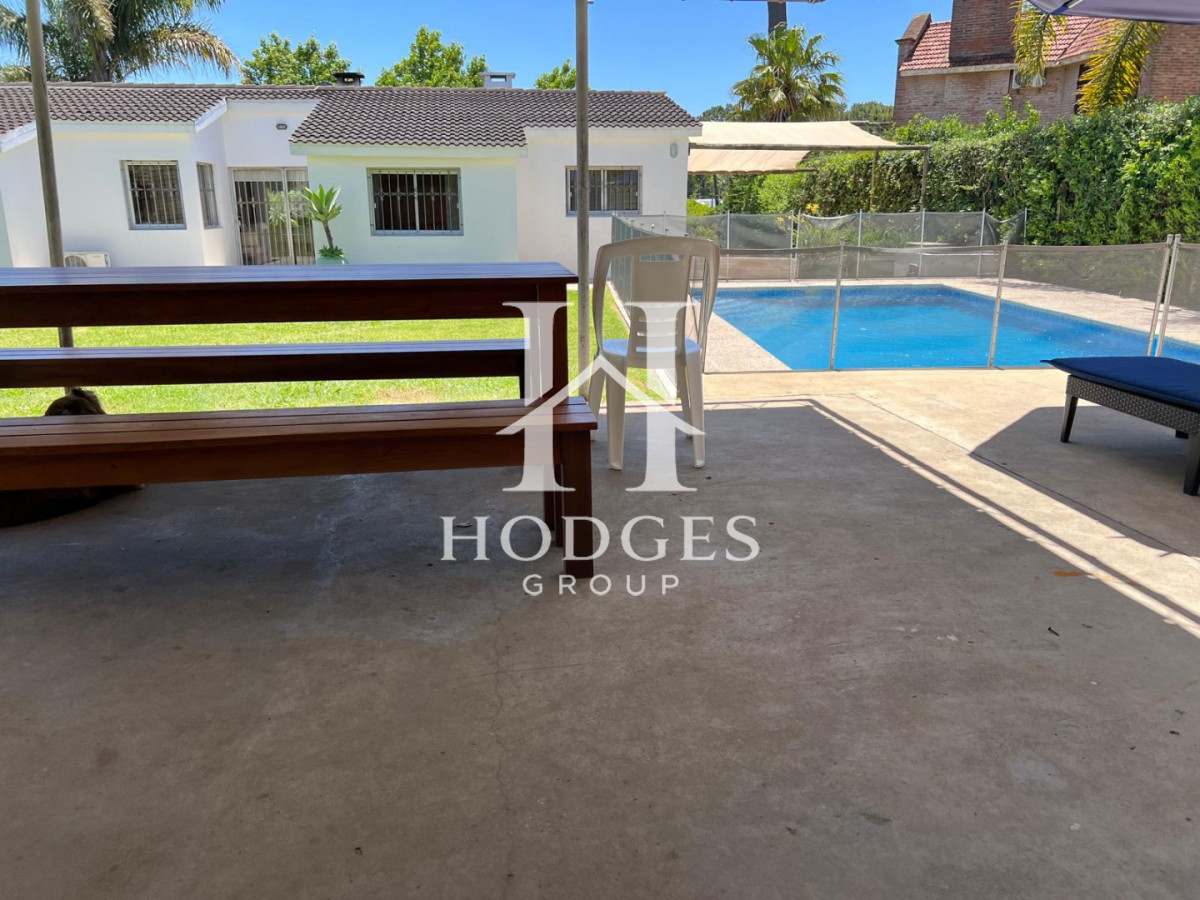 Casa ID.190 - Casa en venta de 6 dormitorios en Jardines de Cordoba