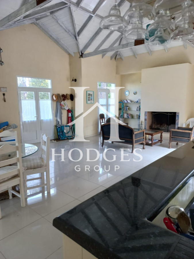 Casa ID.475 - Casa en Montoya a la venta y alquiler. 4 dormitorios y 4 baños