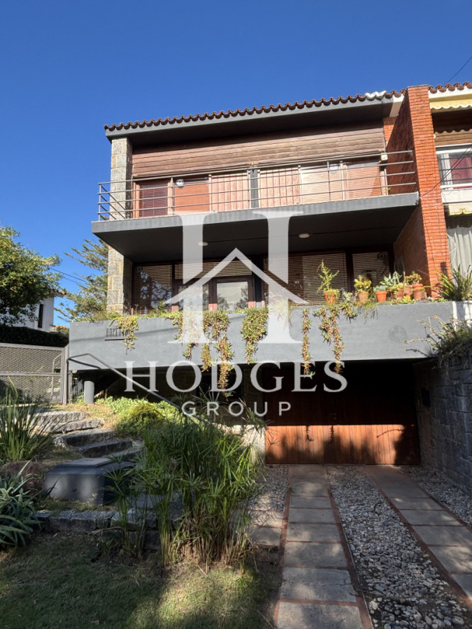 Casa ID.189 - Casa en alquiler de Anualde 3 dormitorios en Playa Mansa - Punta del Este 