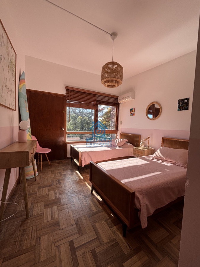 Casa ID.1196 - Casa en alquiler de Anualde 3 dormitorios en Playa Mansa - Punta del Este 