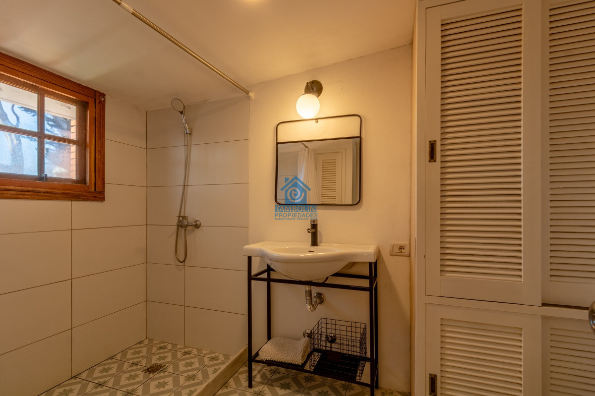 Casa ID.1196 - Casa en alquiler de Anualde 3 dormitorios en Playa Mansa - Punta del Este 