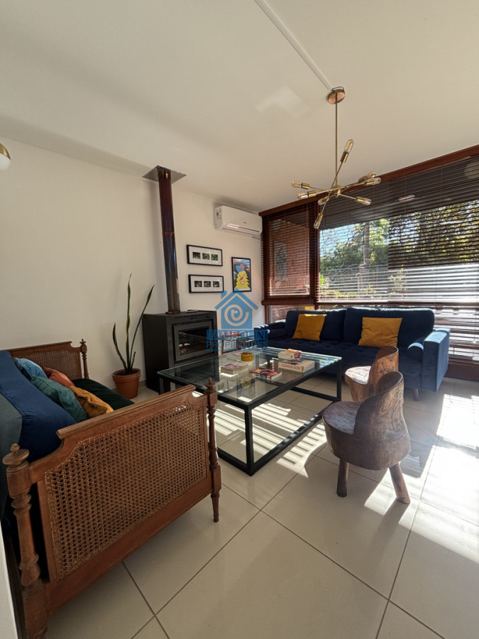 Casa ID.1196 - Casa en alquiler de Anualde 3 dormitorios en Playa Mansa - Punta del Este 