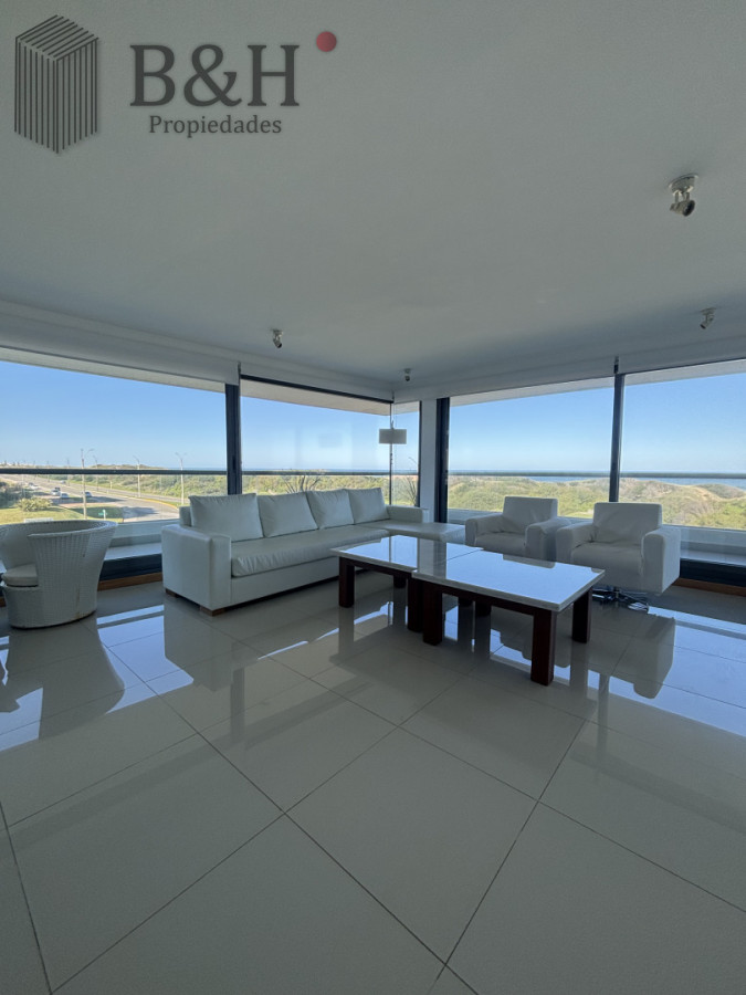 Apartamento ID.7168 - Apartamento esquinero en Blue Bird de 3 suite. Playa Brava - Punta del Este