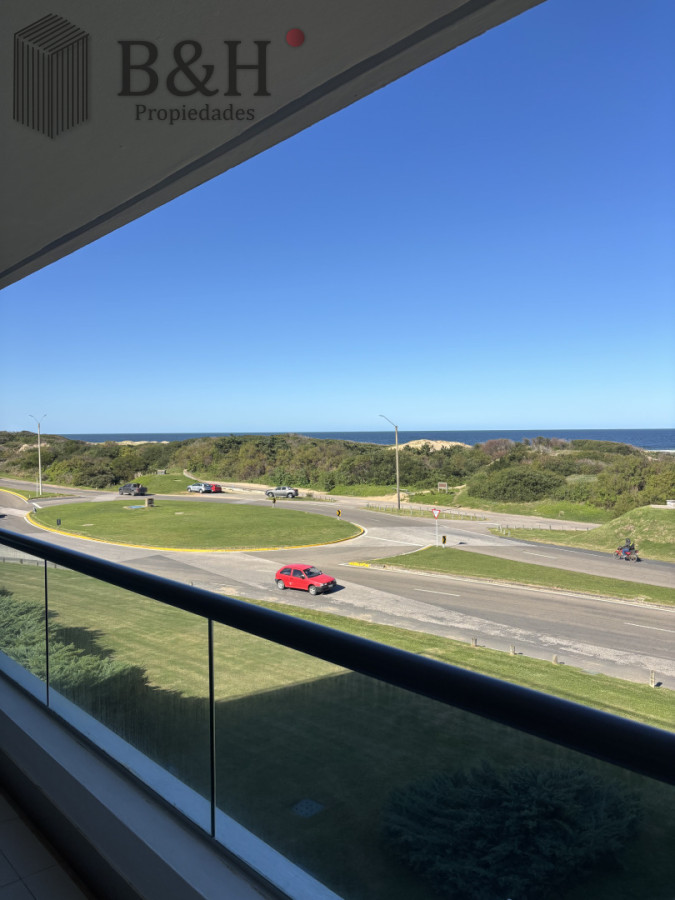 Apartamento ID.7168 - Apartamento esquinero en Blue Bird de 3 suite. Playa Brava - Punta del Este