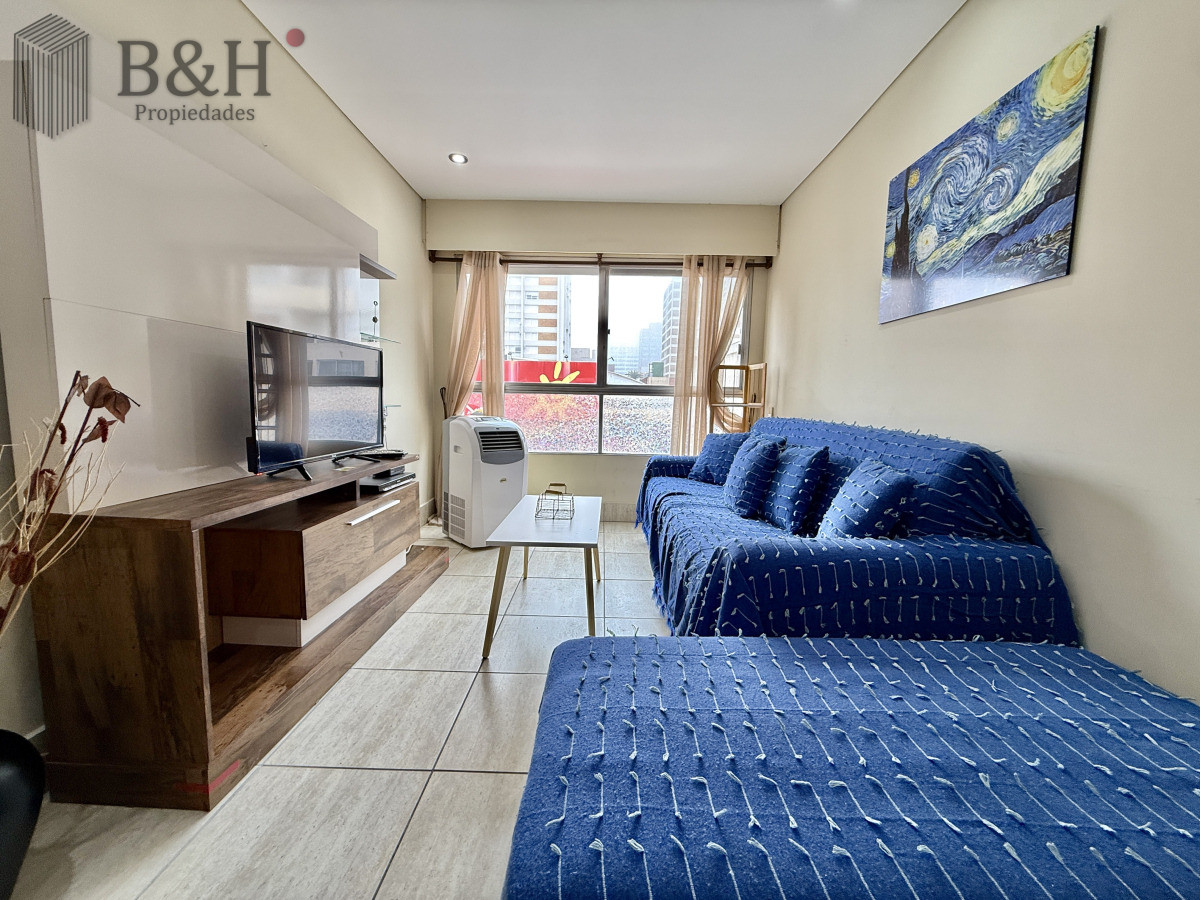 Apartamento ID.7061 - Apartamento a la venta en la Peninsulta - Punta del Este. ! dormitorio y medio. Garaje