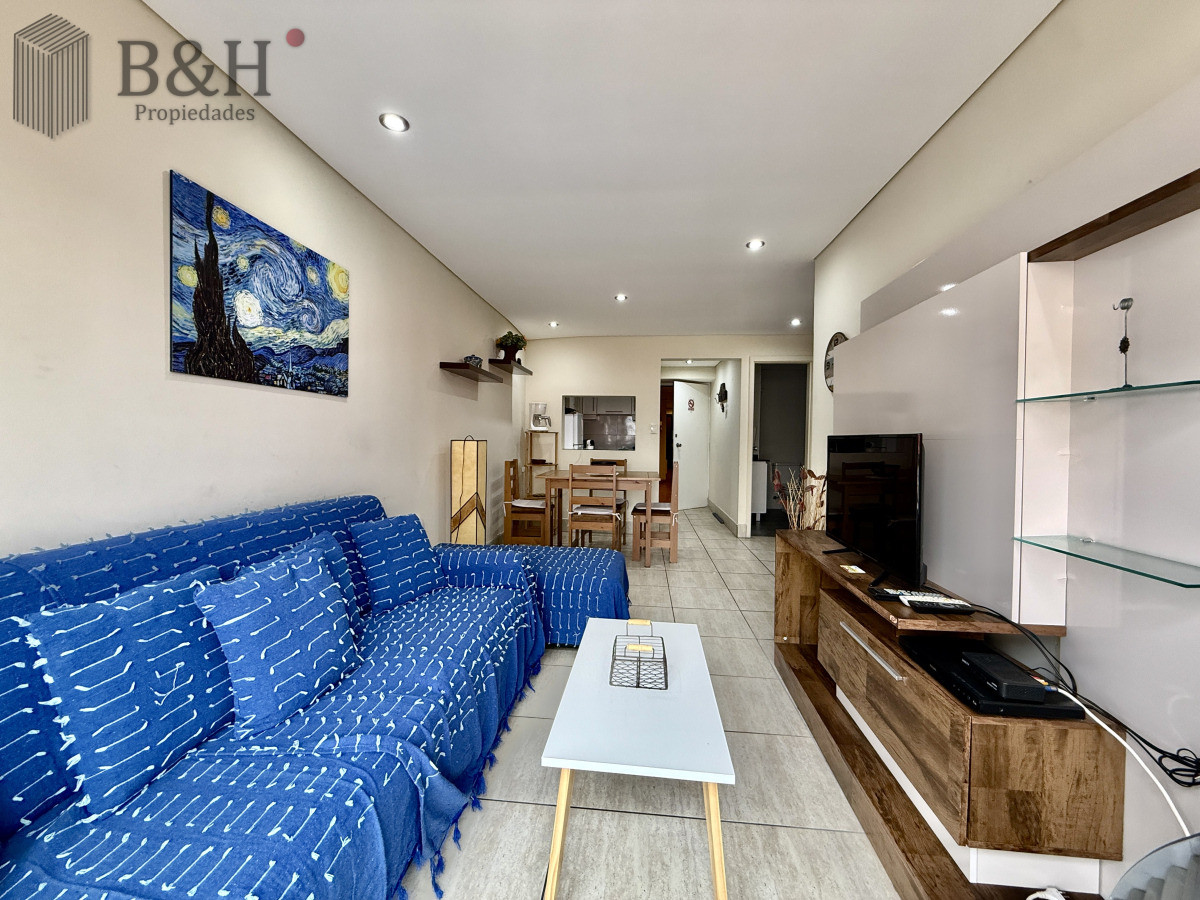 Apartamento ID.7061 - Apartamento a la venta en la Peninsulta - Punta del Este. ! dormitorio y medio. Garaje
