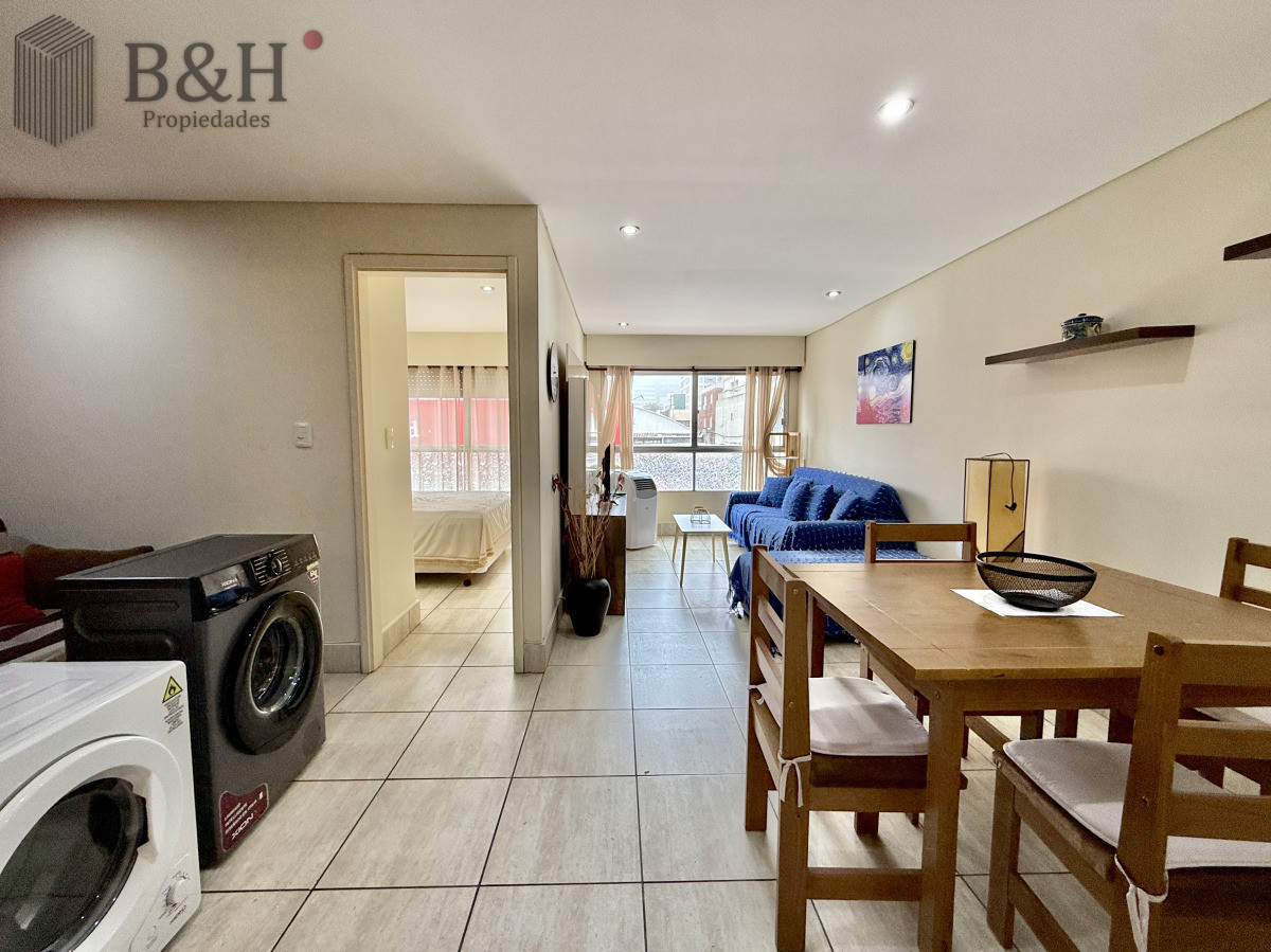 Apartamento ID.7061 - Apartamento a la venta en la Peninsulta - Punta del Este. ! dormitorio y medio. Garaje