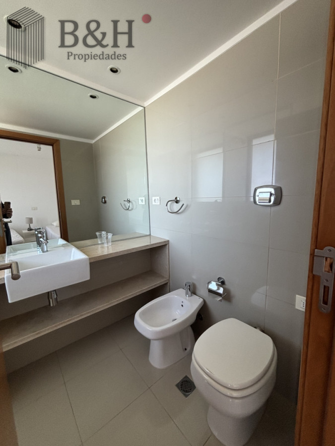 Apartamento ID.7168 - Apartamento esquinero en Blue Bird de 3 suite. Playa Brava - Punta del Este