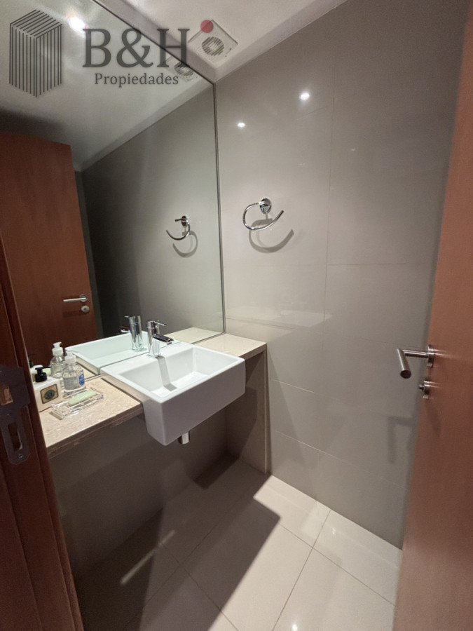 Apartamento ID.7168 - Apartamento esquinero en Blue Bird de 3 suite. Playa Brava - Punta del Este