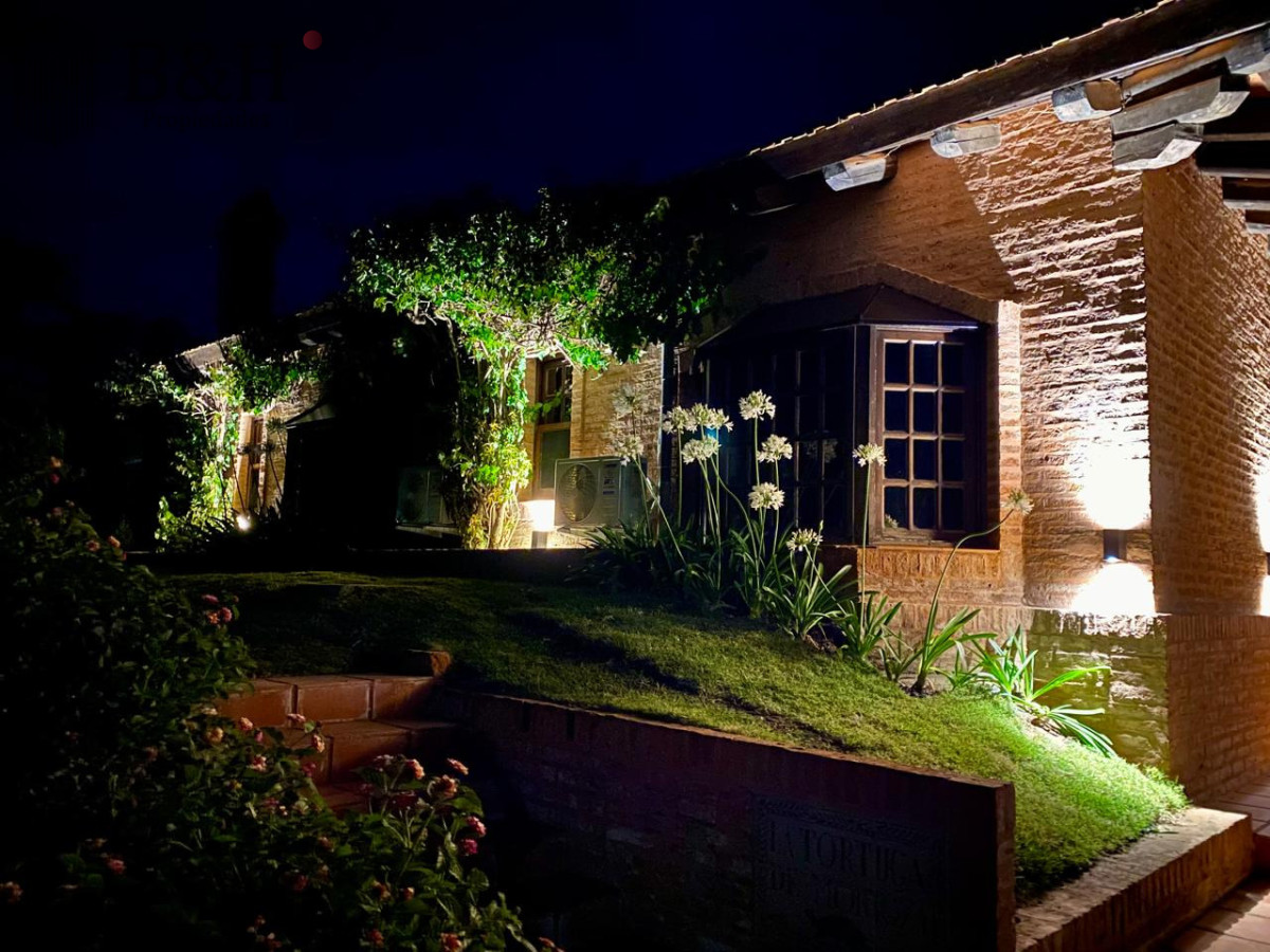 Casa ID.7335 - Casa en alquiler en Montoya - La Barra. 4 dormitorios y 4 baños 