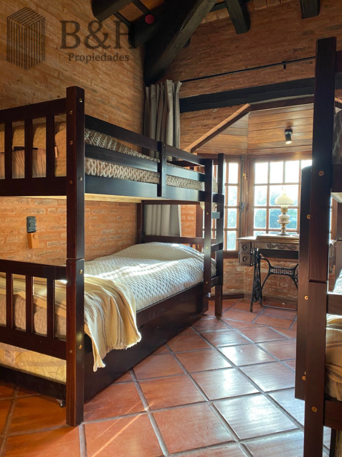Casa ID.7335 - Casa en alquiler en Montoya - La Barra. 4 dormitorios y 4 baños 