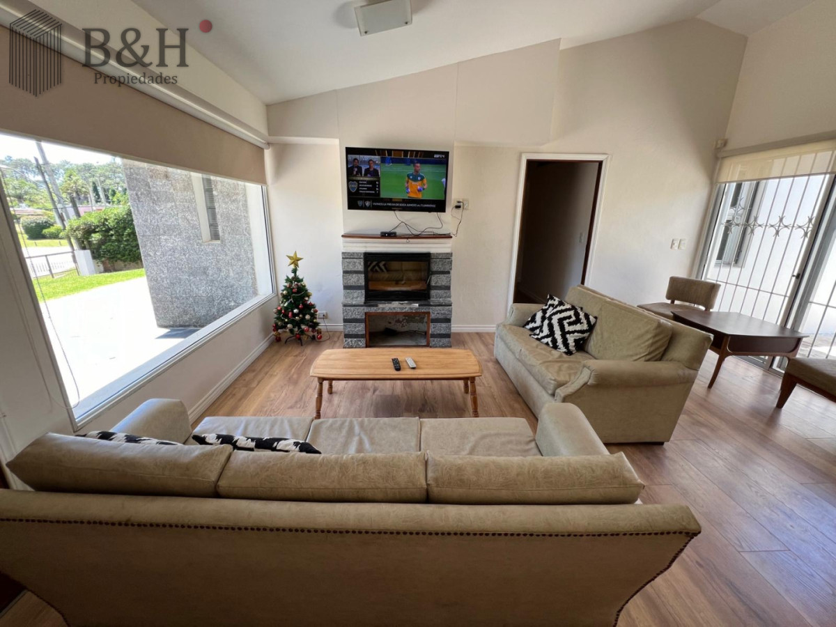 Casa ID.7055 - Casa en Jardines de Córdoba - Punta del Este