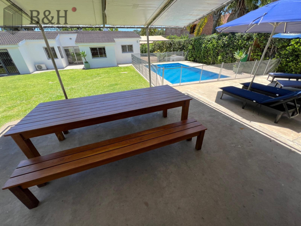 Casa ID.7055 - Casa en Jardines de Córdoba - Punta del Este