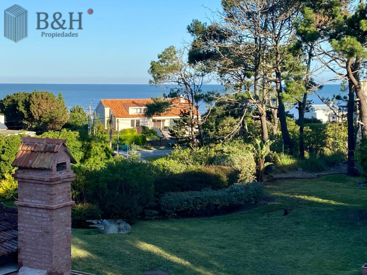 Casa ID.7335 - Casa en alquiler en Montoya - La Barra. 4 dormitorios y 4 baños 