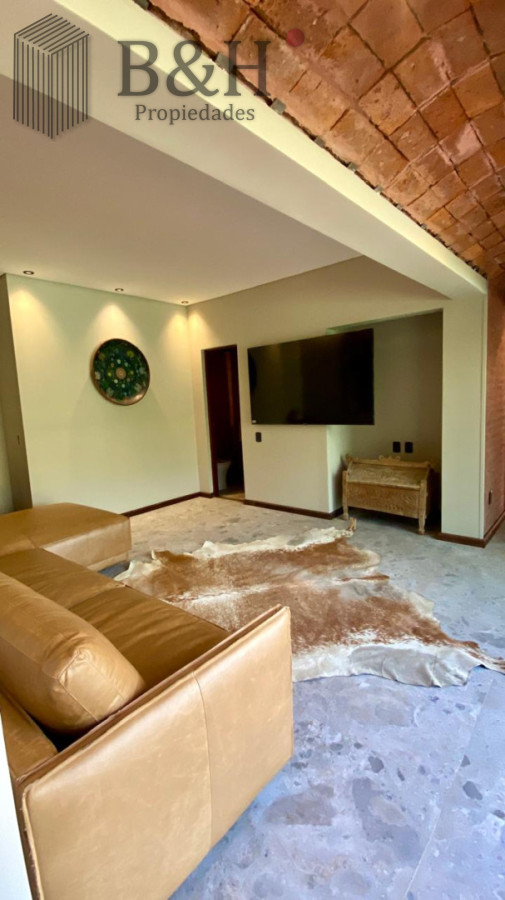 Casa ID.7335 - Casa en alquiler en Montoya - La Barra. 4 dormitorios y 4 baños 