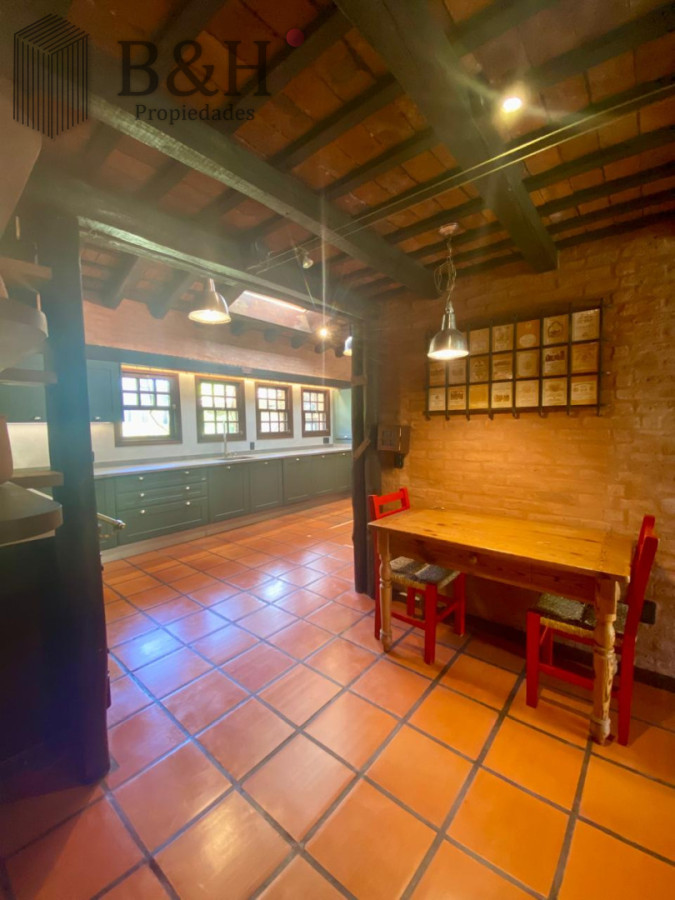 Casa ID.7335 - Casa en alquiler en Montoya - La Barra. 4 dormitorios y 4 baños 
