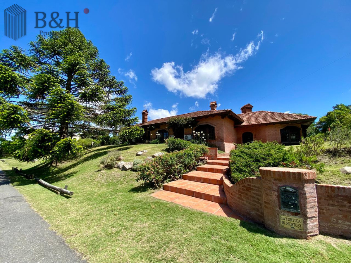 Casa ID.7335 - Casa en alquiler en Montoya - La Barra. 4 dormitorios y 4 baños 